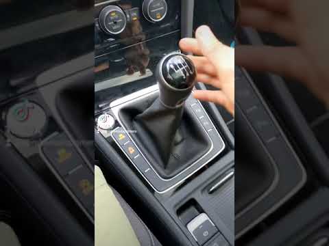 Como iniciar la marcha en un coche
