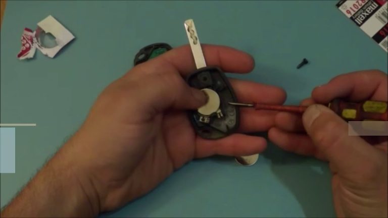 Descubre d&oacute;nde comprar la mejor pila para tu mando de coche