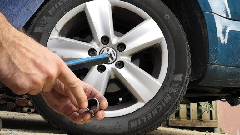 Volkswagen lanza su llave antirrobo para cubrir las ruedas de sus vehículos